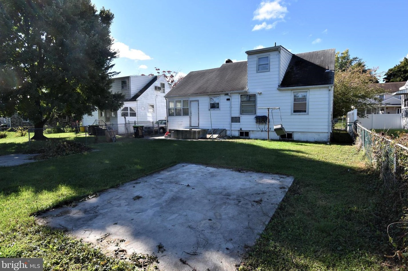 264 Clover Ave, Trenton, NJ 08638-3618