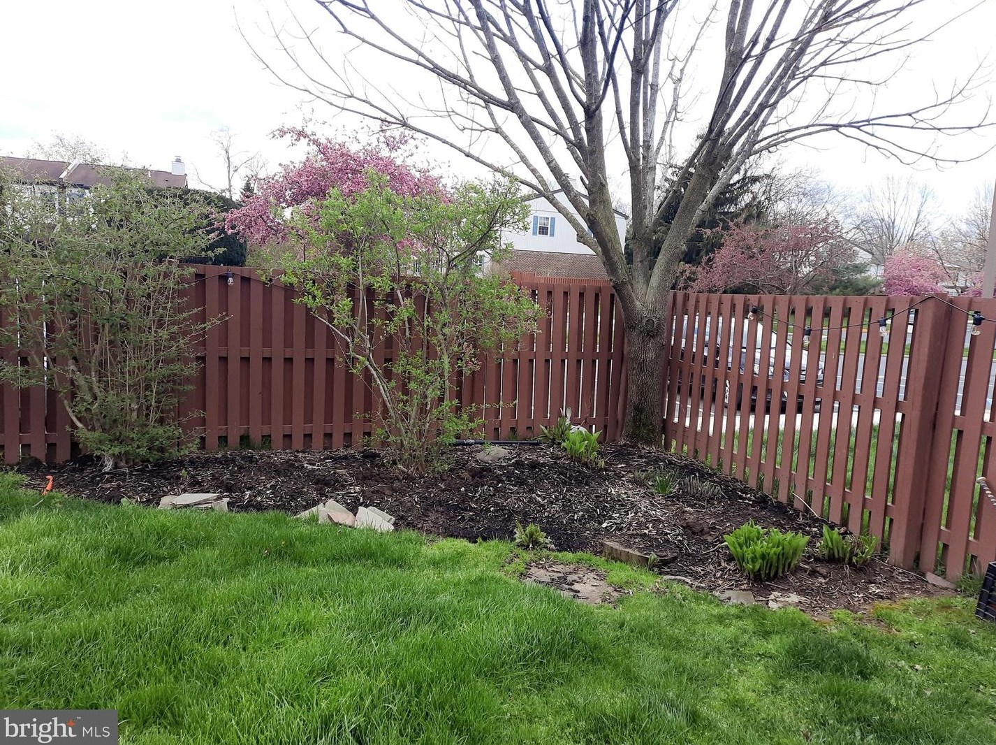 24 Shirley Ln, Trenton NJ 08648 exterior