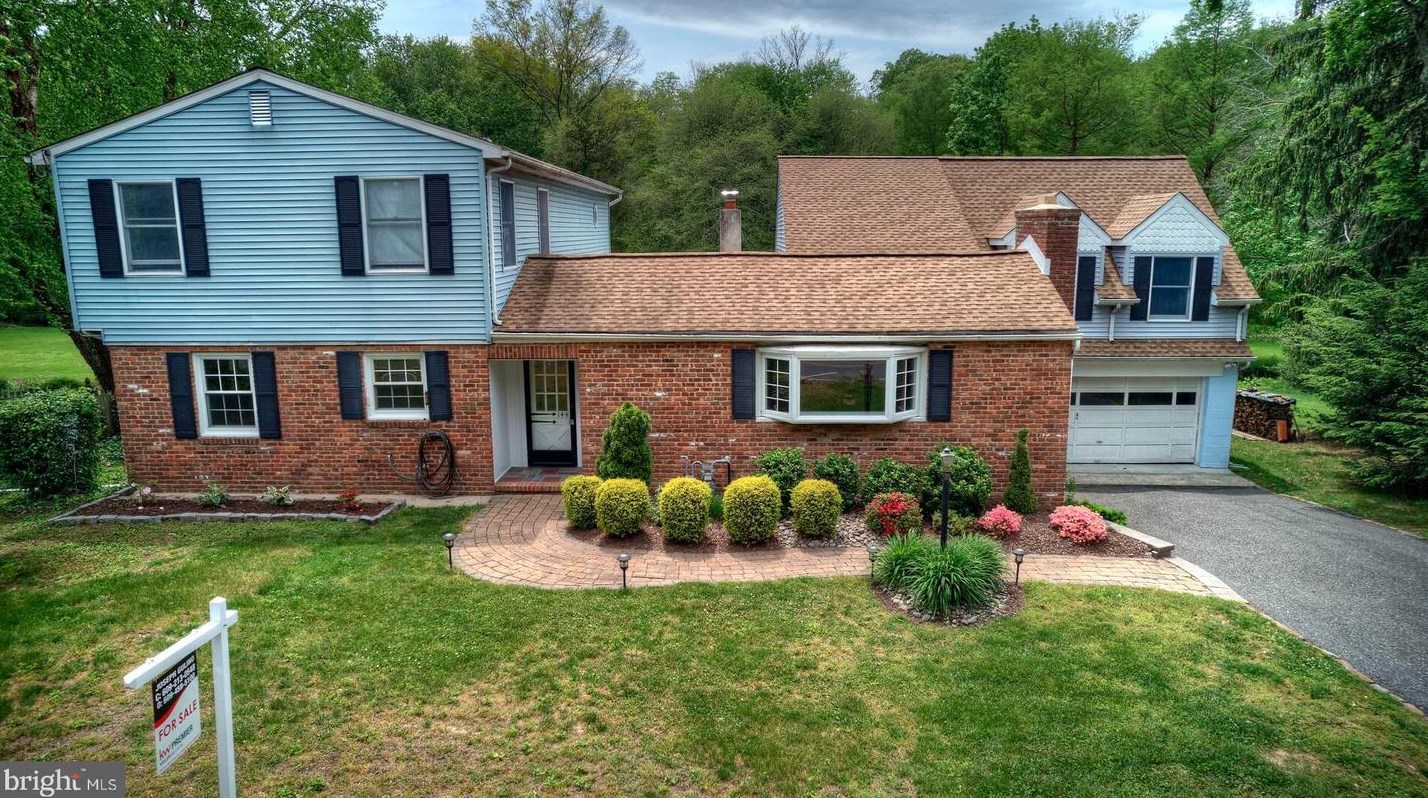 144 Cranbury Rd, W Windsor Township, NJ 08550