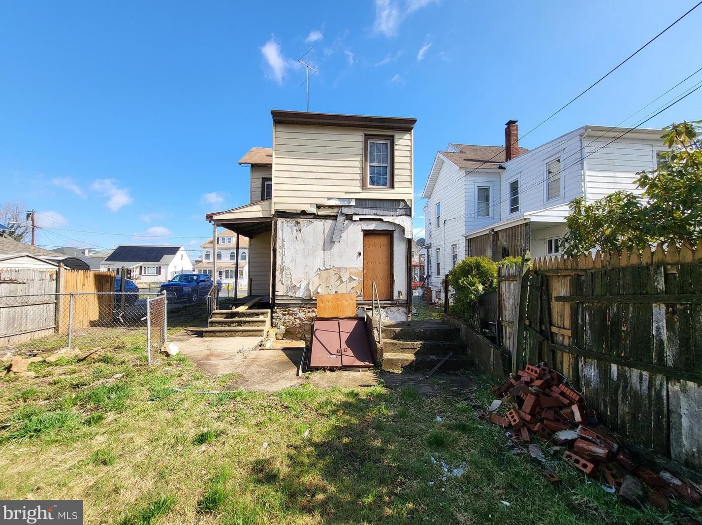 249 Lafayette Ave, Trenton, NJ 08610-6021
