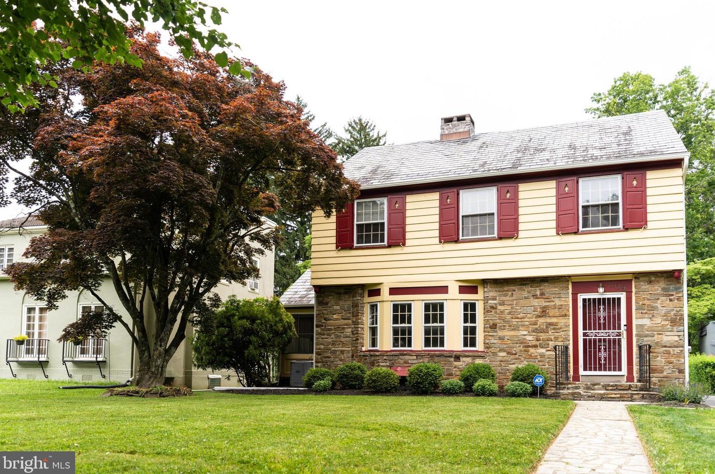 209 Kensington Ave, Trenton, NJ 08618-3331
