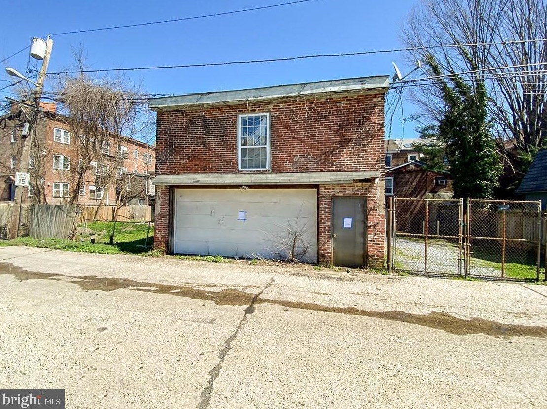 237 Jackson St, Trenton NJ  08611-1707 exterior