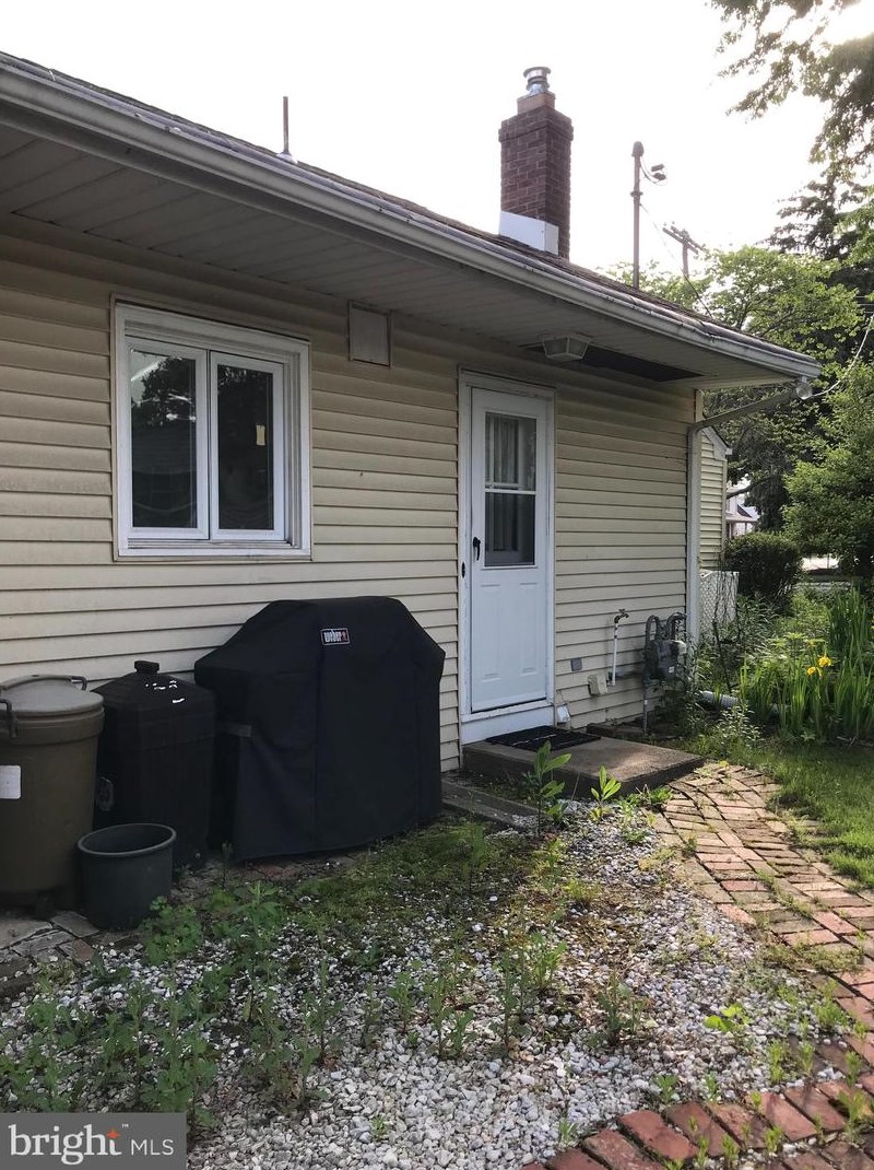 255 Franklin St, East Windsor NJ 08520-3224 exterior