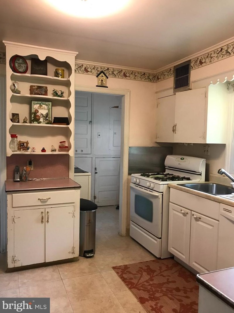 255 Franklin St, East Windsor NJ 08520-3224 exterior