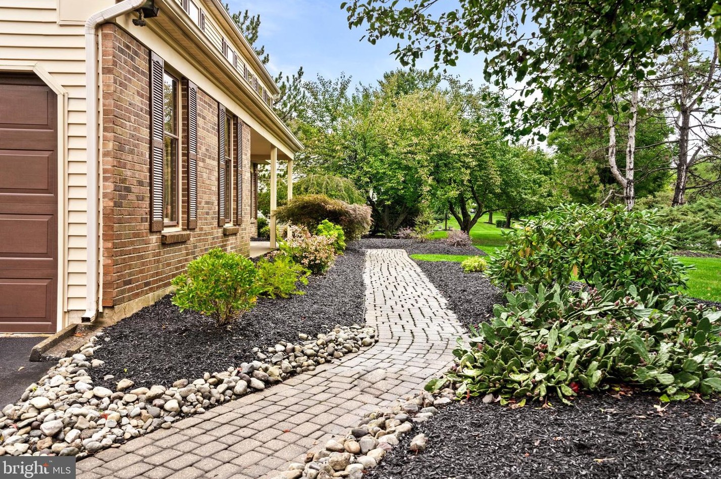 29 Winthrop Rd, Lawrence Township, NJ 08648