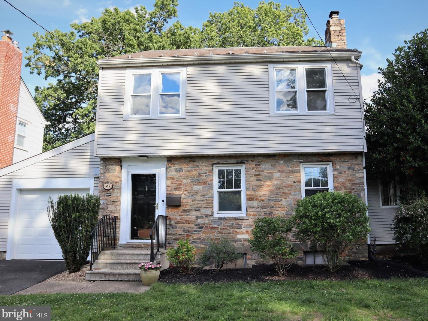 512 Maple Ave, Lawrence Township, NJ 08618