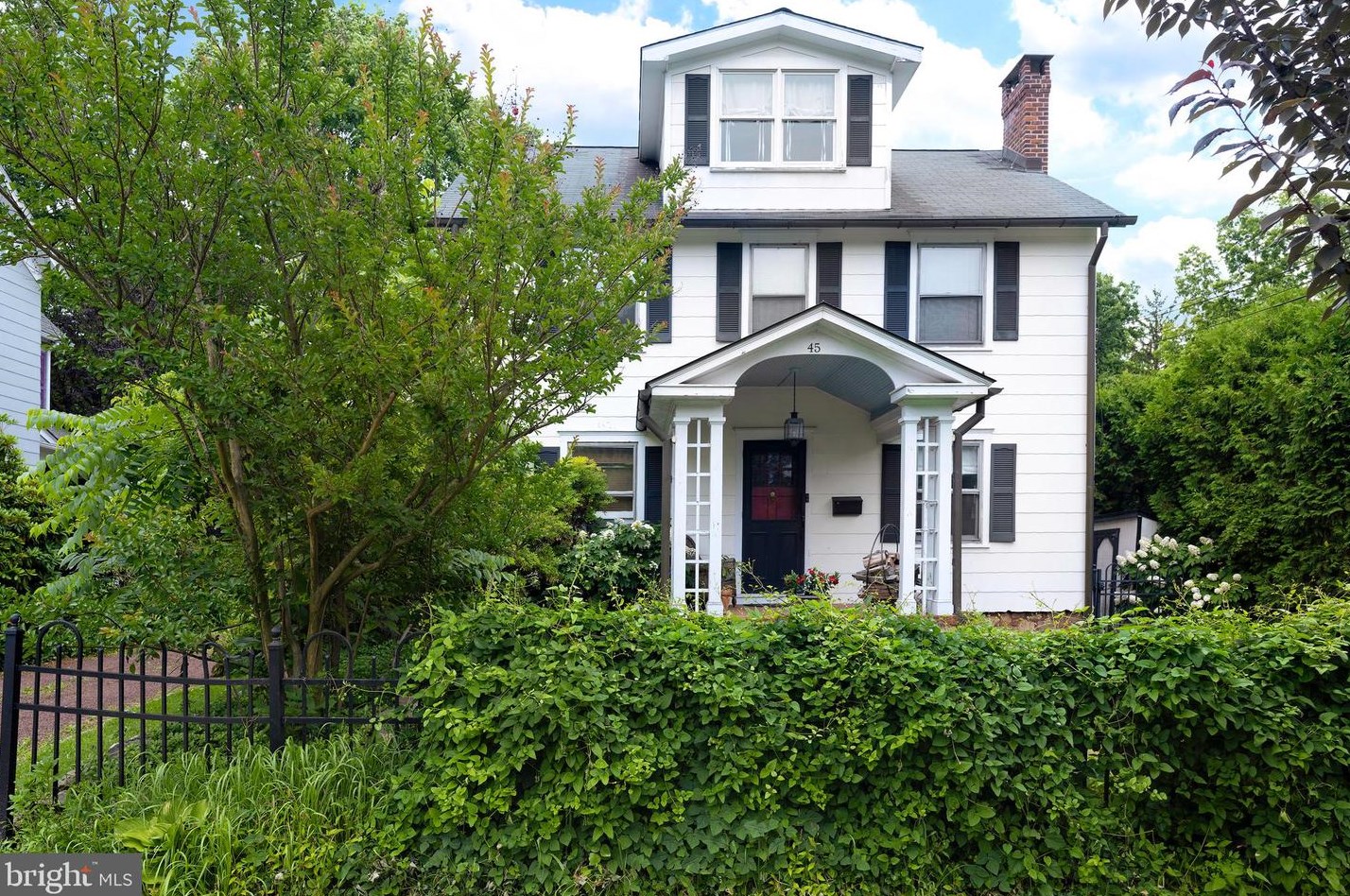 45 Greenwood Ave, Hopewell Township, NJ 08525-1415