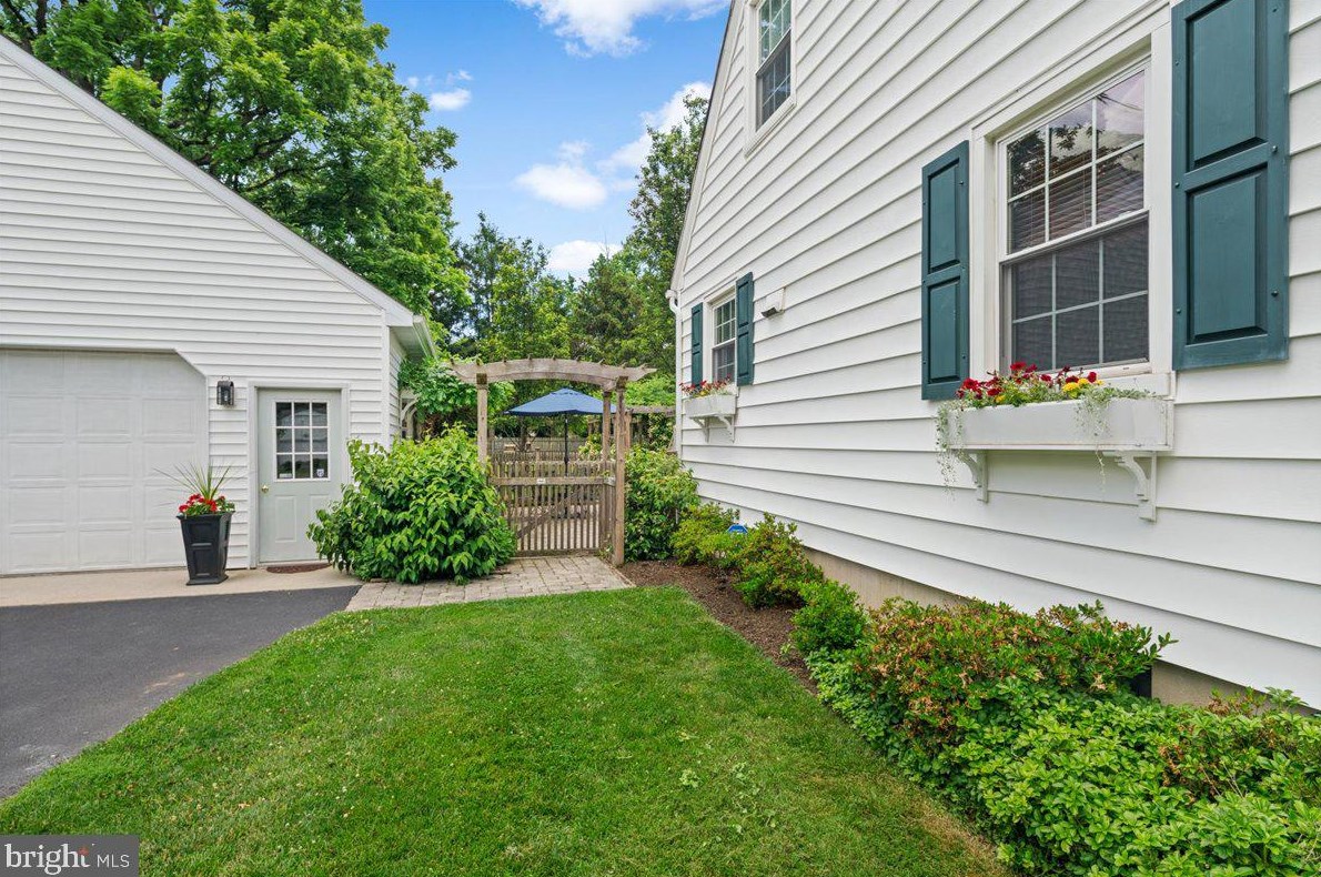 210 Varsity Ave, Princeton, NJ 08540-6426