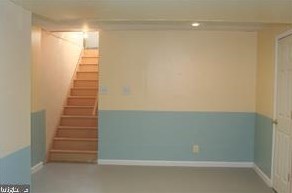 22 Shirley Ln, Trenton NJ  08648 exterior