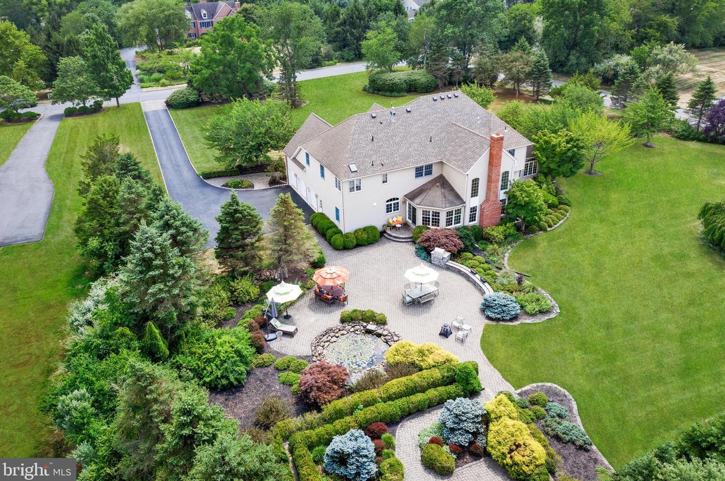 9 Lake Baldwin Dr, Pennington, NJ 08534-4310