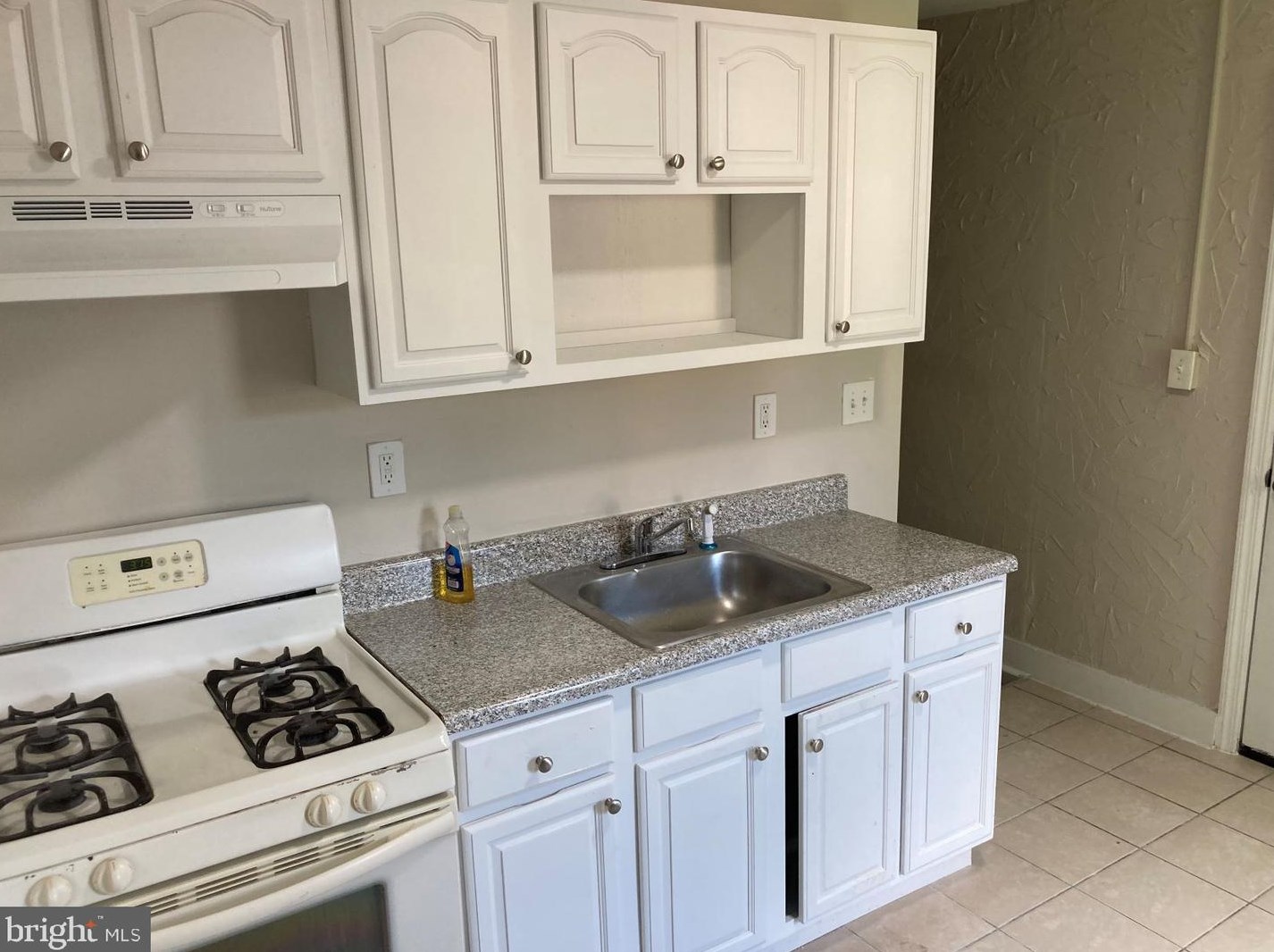 549-551 Brunswick Ave #b, Trenton, NJ 08638