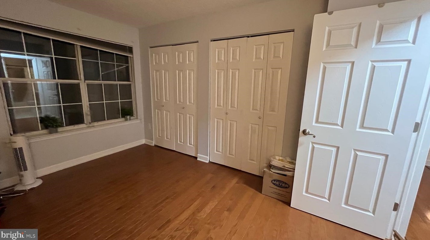 60 Holly Ct, Trenton NJ 08619-4634 exterior