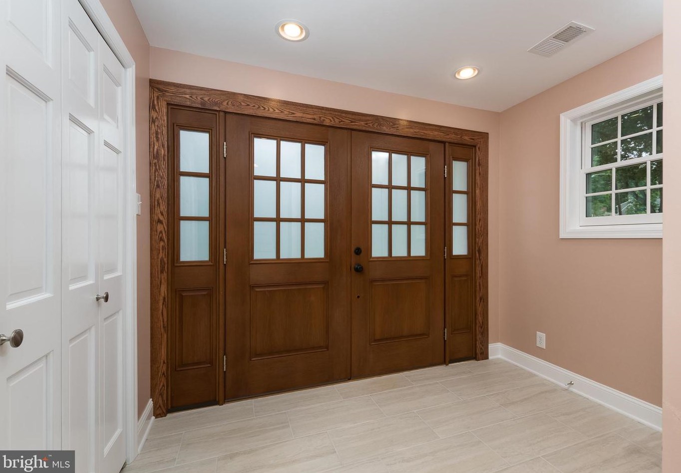 167 Laurel Cir, Princeton, NJ 08540