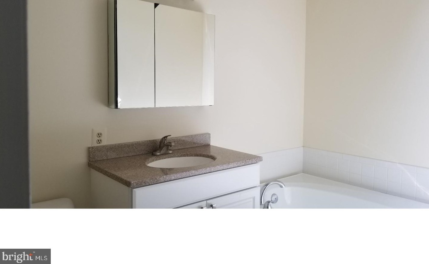 26 Halstead Pl, Princeton, NJ 08540