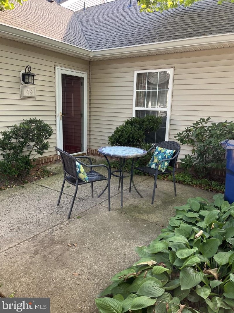 49 Woolsey Ct, Pennington, NJ 08534-1425