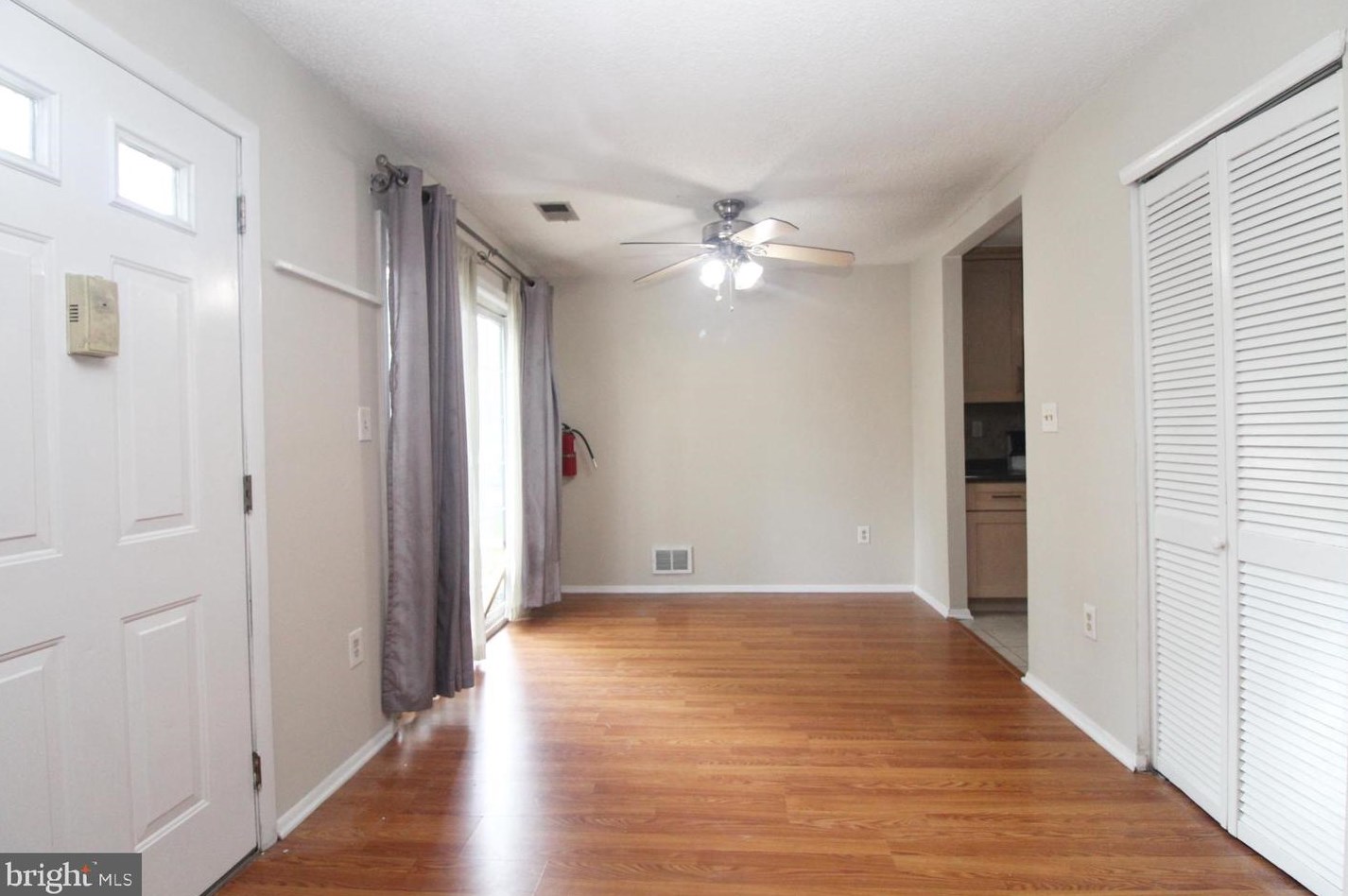 82 Drewes Ct, Trenton, NJ 08648