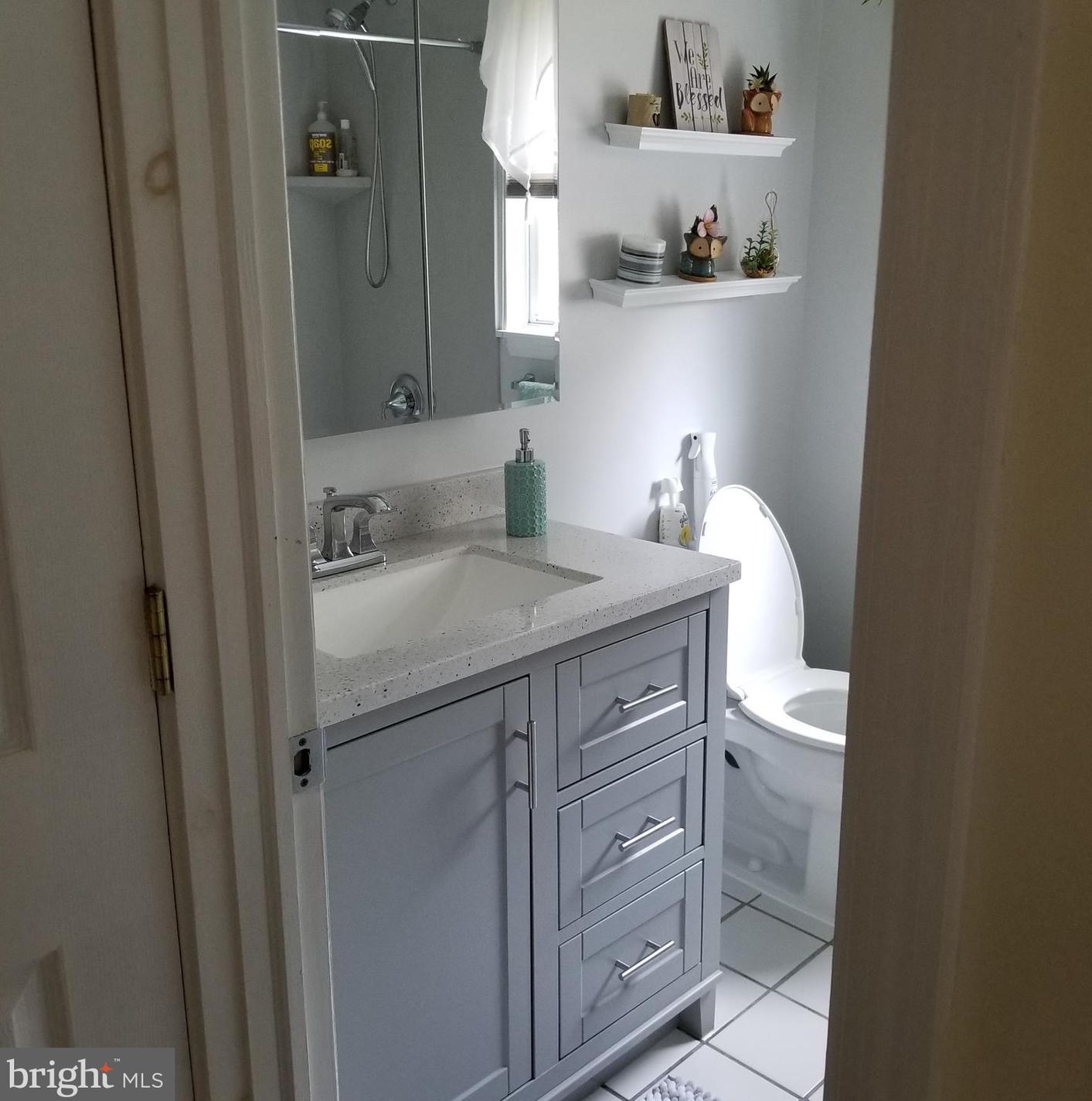 32 Amsterdam Rd, Trenton NJ 08620-1902 exterior