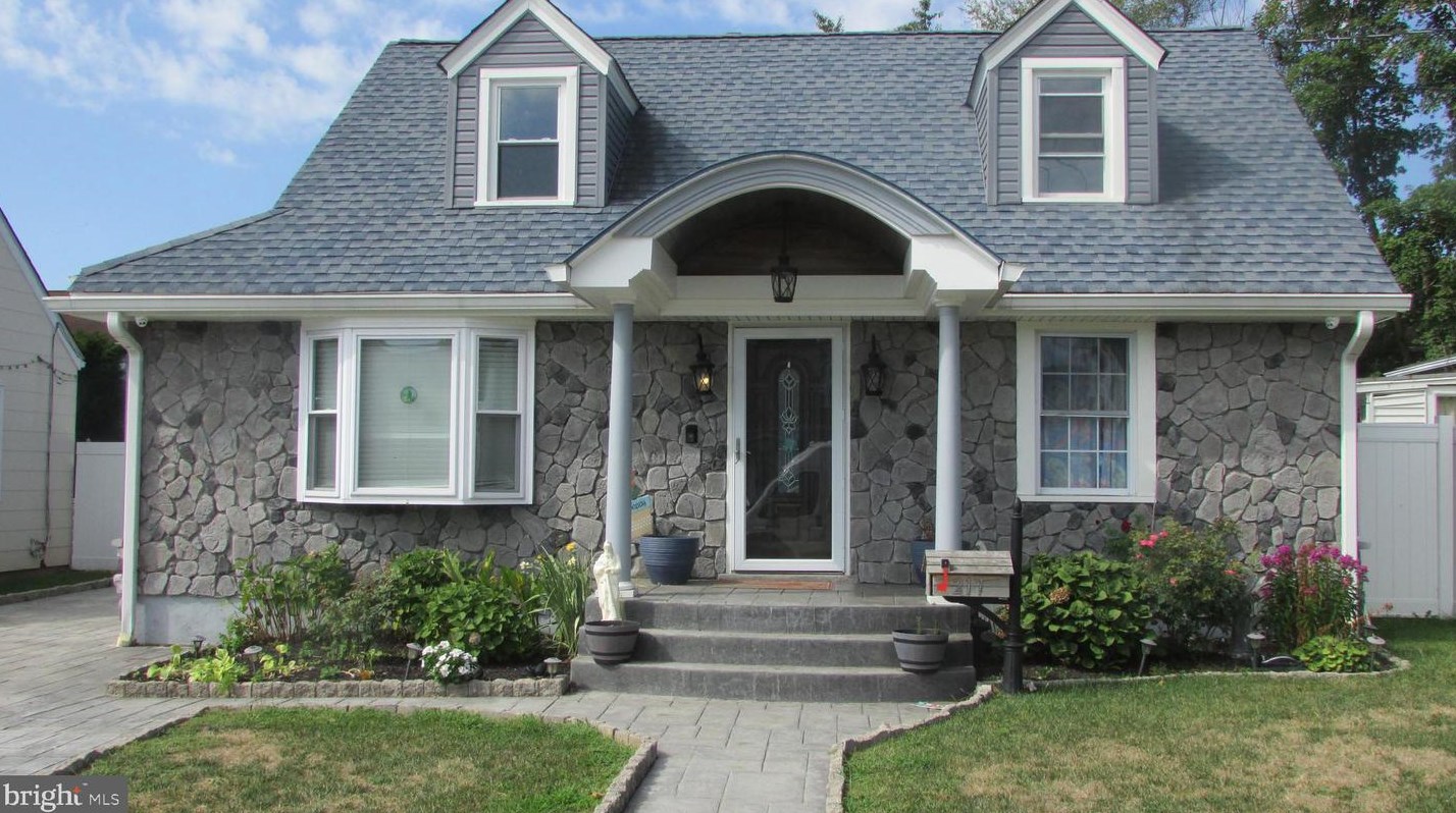 217 Atlantic Ave, Trenton, NJ 08609-1707