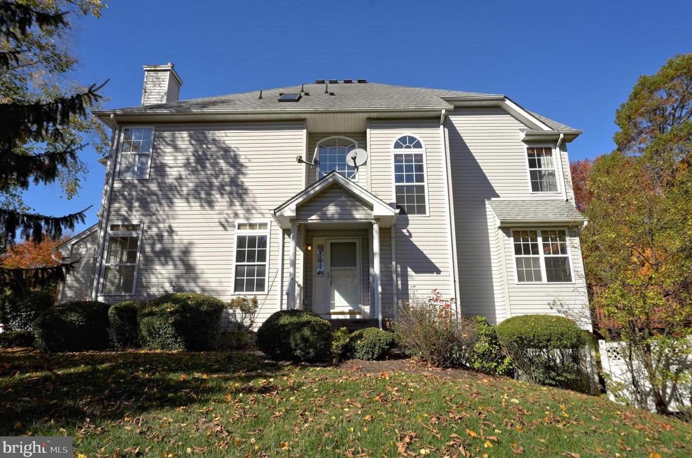 87 Shelley Cir, East Windsor, NJ 08520