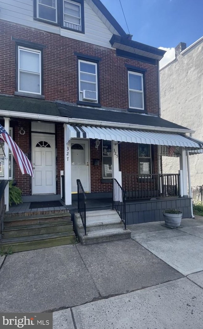 325 Walnut Ave, Trenton, NJ 08609-1531