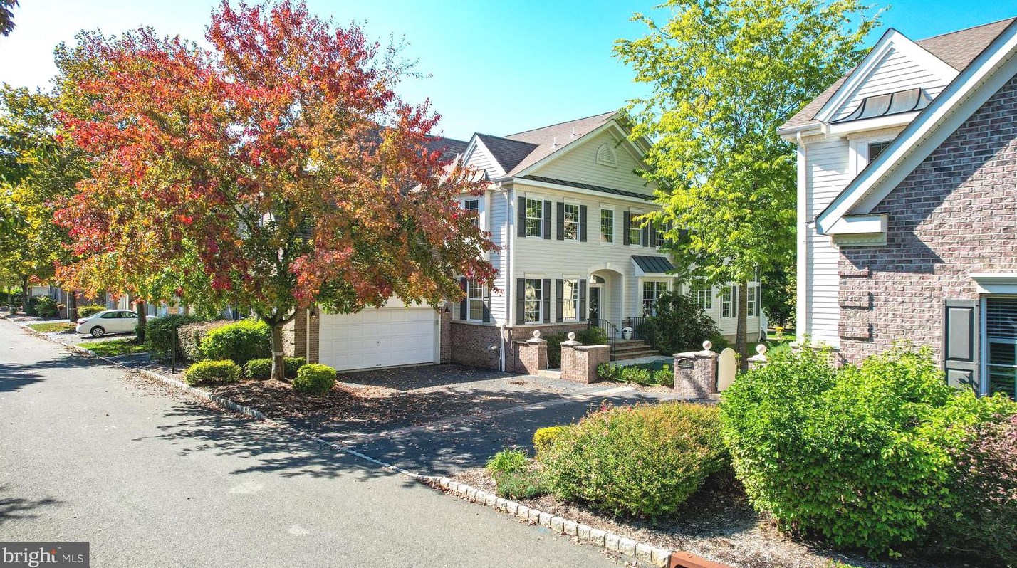 64 Schindler Ct, Lawrence Township, NJ 08648