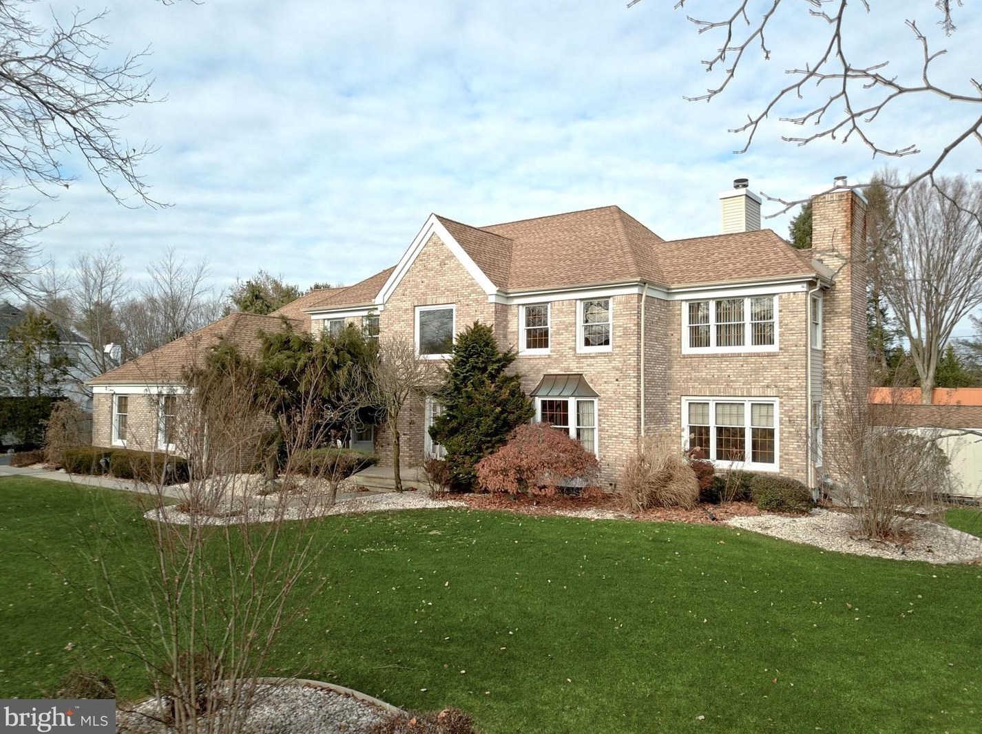17 Garnet Ln, W Windsor Township, NJ 08550