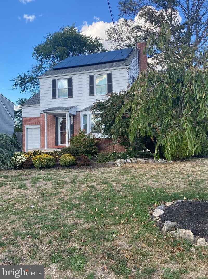 198 Sheridan Rd, Trenton, NJ 08619