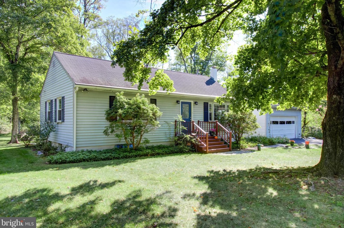 63 Stony Brook Rd, Hopewell Township, NJ 08525-2806