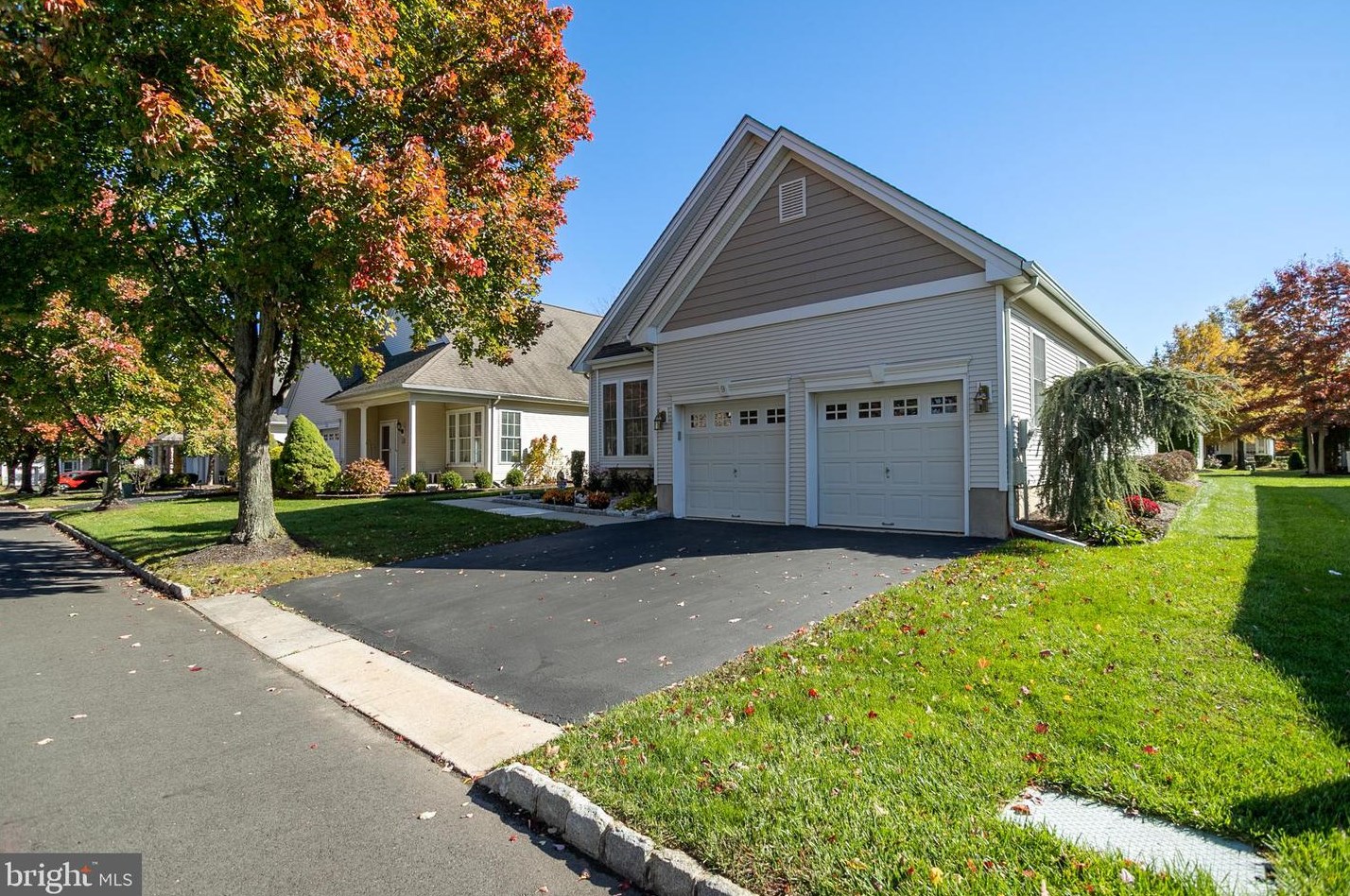 9 Wren Ln, Trenton, NJ 08690-3552