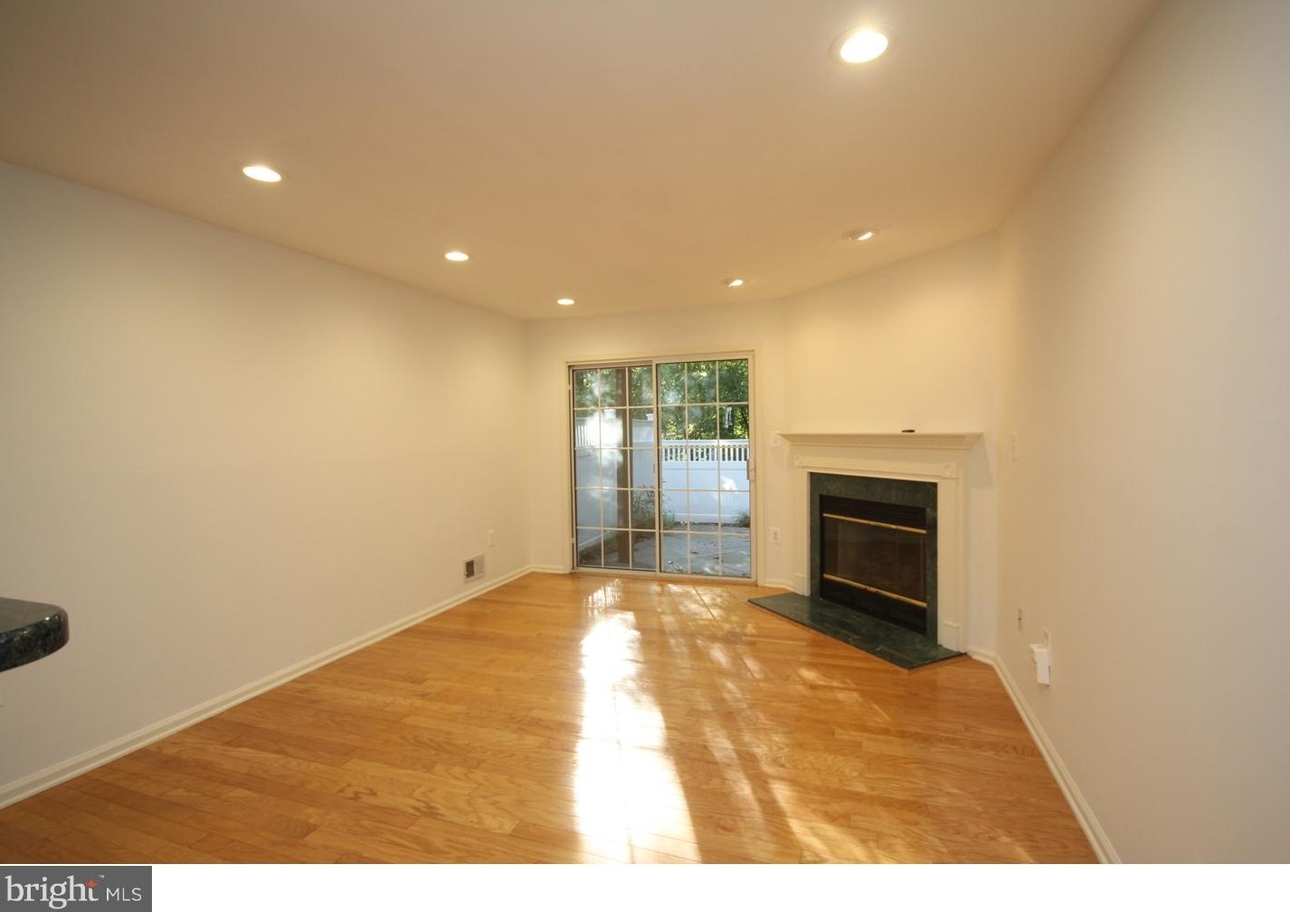 709 Deer Run Ct, Pennington NJ  08534-5233 exterior