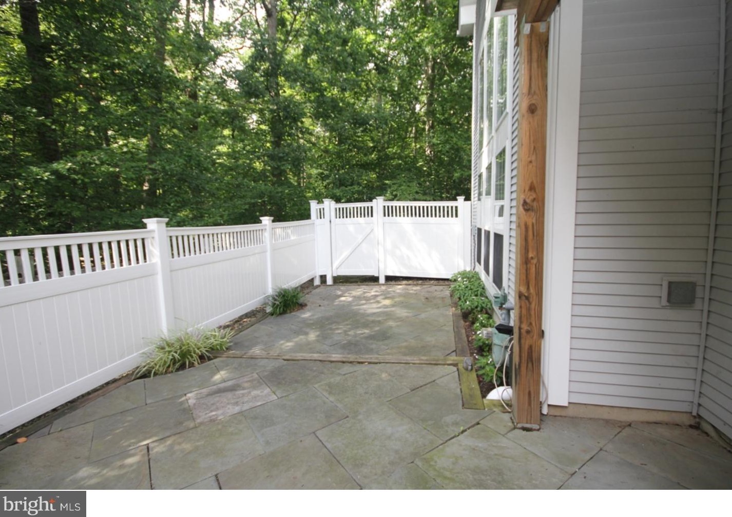 709 Deer Run Ct, Pennington NJ  08534-5233 exterior