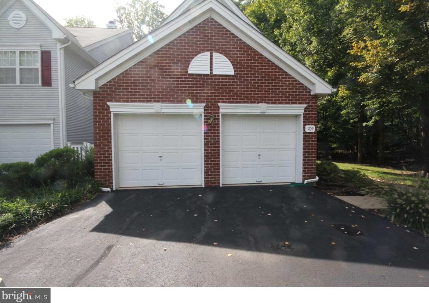 709 Deer Run Ct, Pennington NJ  08534-5233 exterior