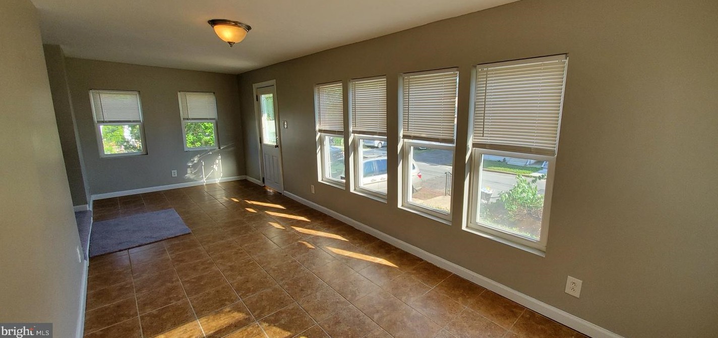 56 Oregon Ave, Trenton, NJ 08638