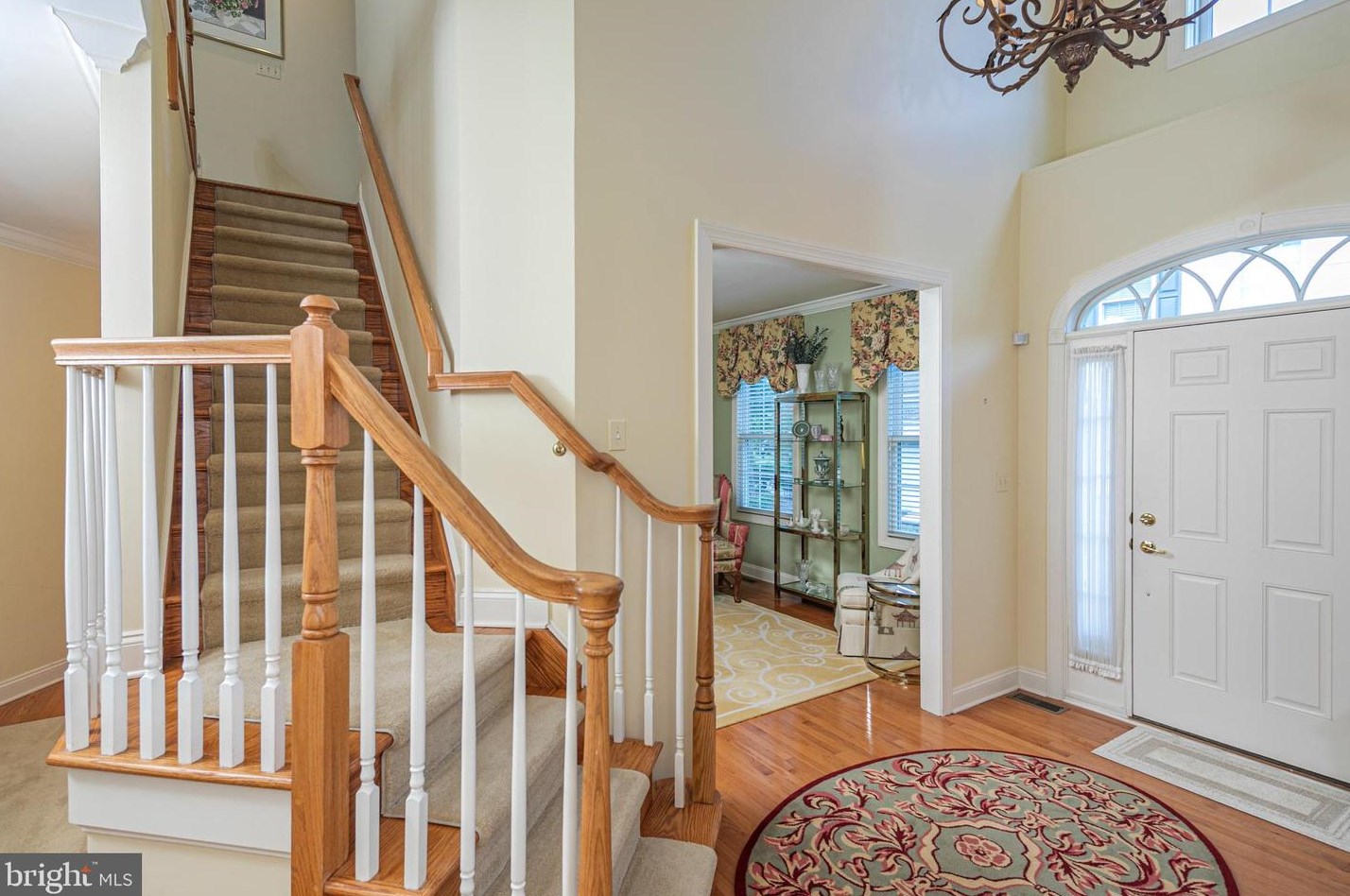 42 Schindler Ct, Lawrence Township NJ  08648-2578 exterior