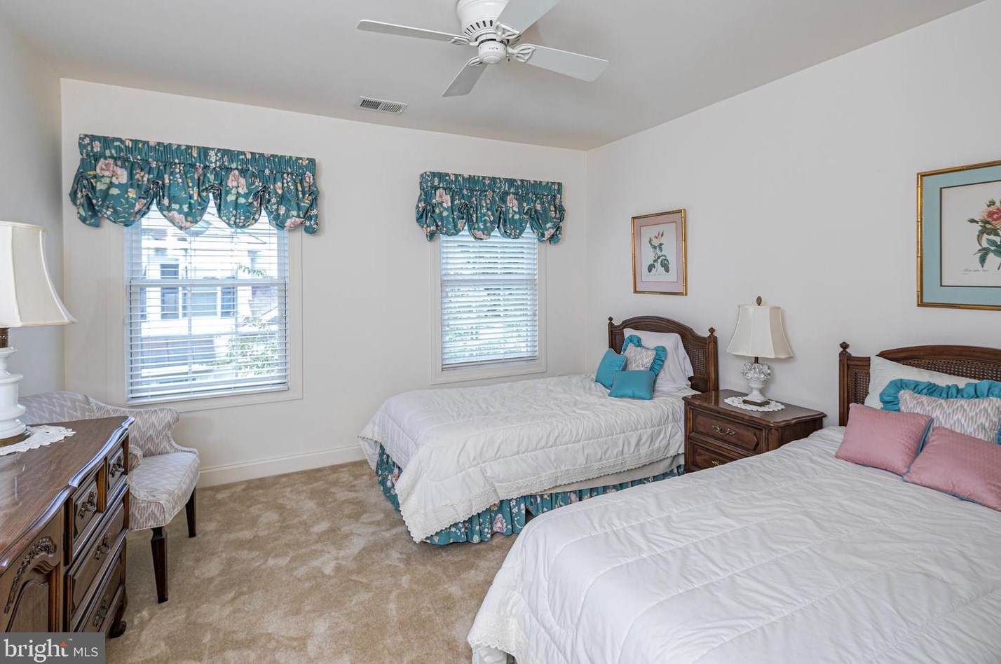 42 Schindler Ct, Lawrence Township NJ  08648-2578 exterior