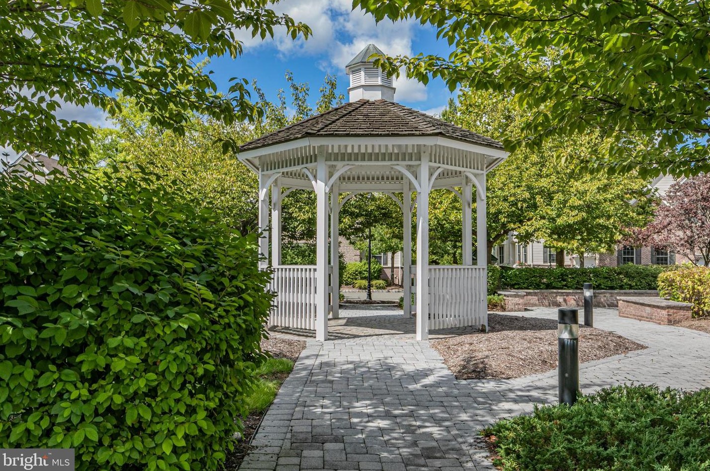 42 Schindler Ct, Lawrence Township NJ  08648-2578 exterior