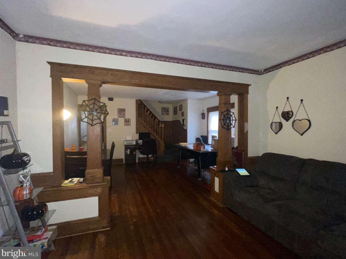910 Revere Ave, Trenton, NJ 08629-2605