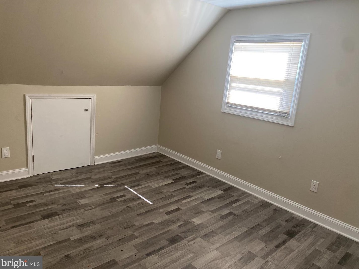 961 Ter Blvd, Trenton NJ  08618-1961 exterior