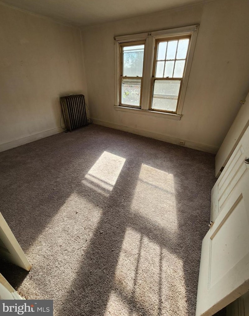 230 Woodlawn Ave, Trenton NJ  08609-1704 exterior