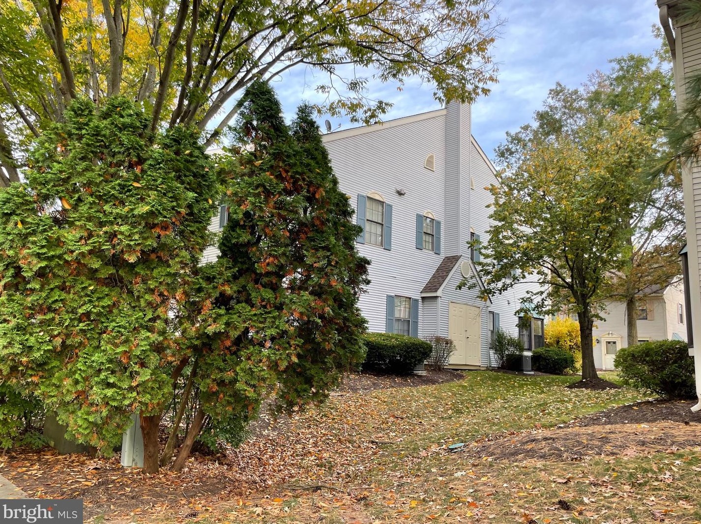 69 Drewes Ct, Lawrence Township, NJ 08648