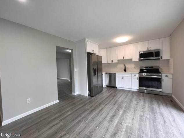 954 Jamestown Rd, East Windsor NJ 08520-5645 exterior