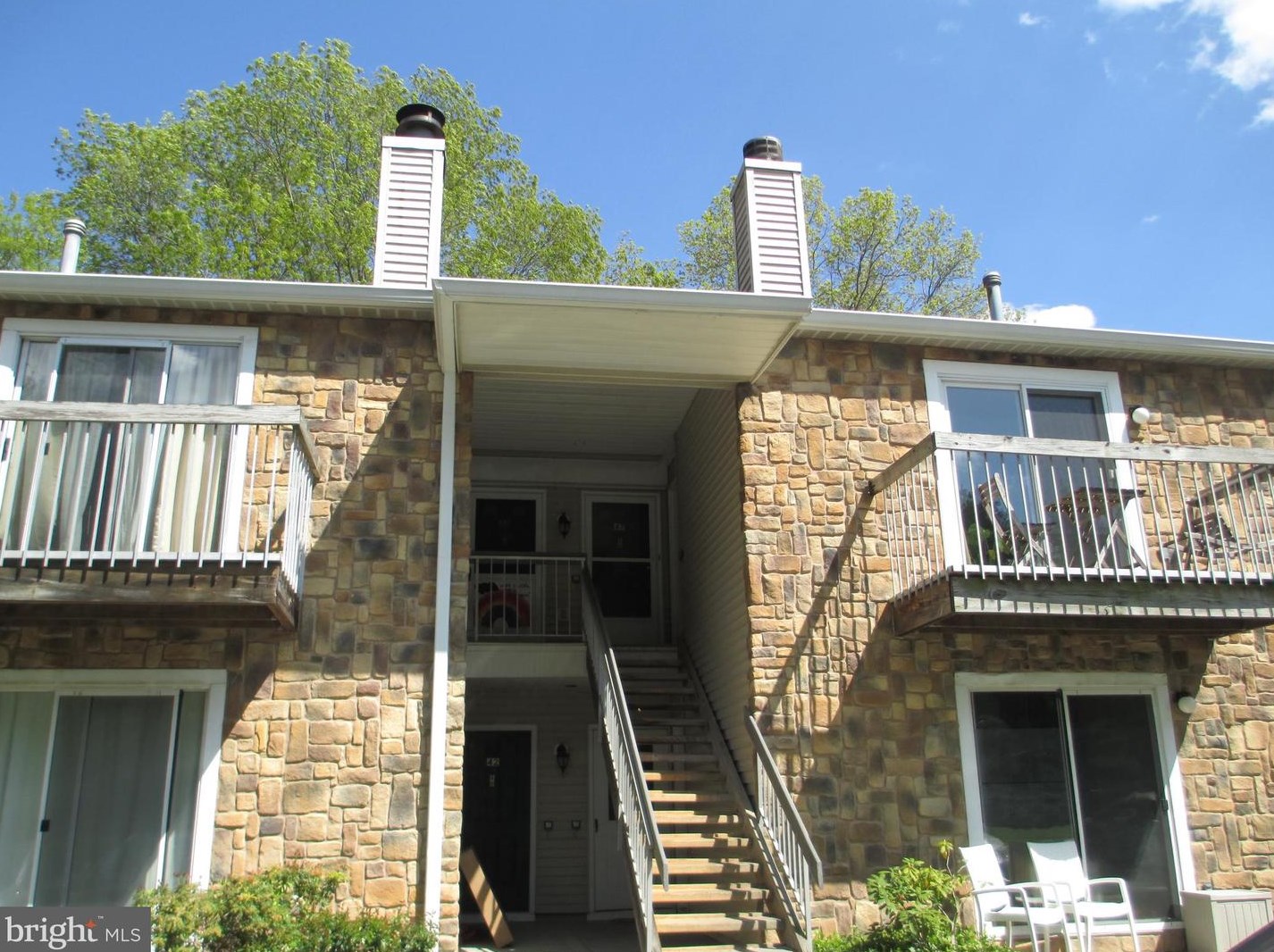 42 Cypress Ct, Trenton, NJ 08648
