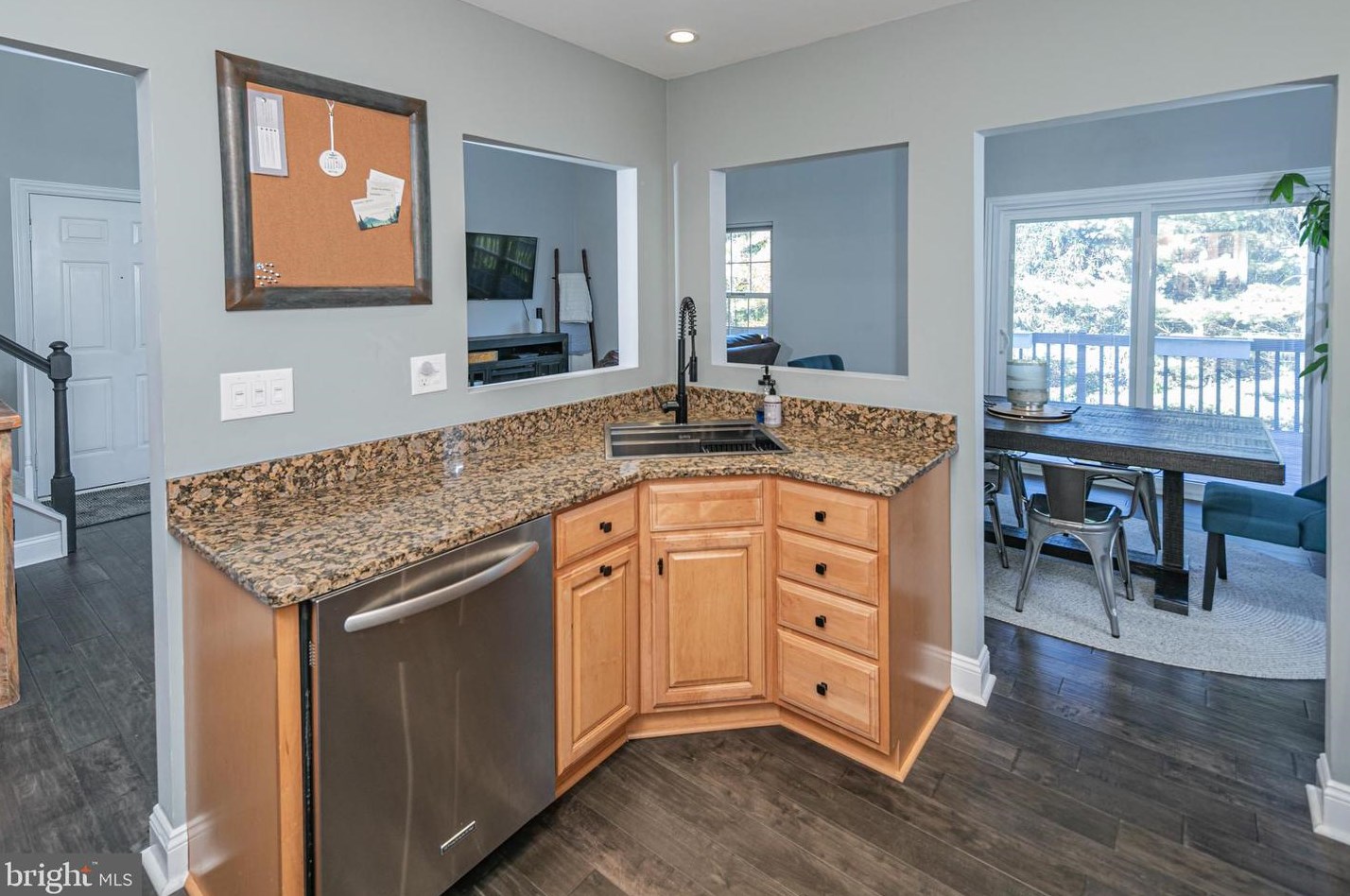 2 Heritage Ct, Trenton NJ 08628-3603 exterior