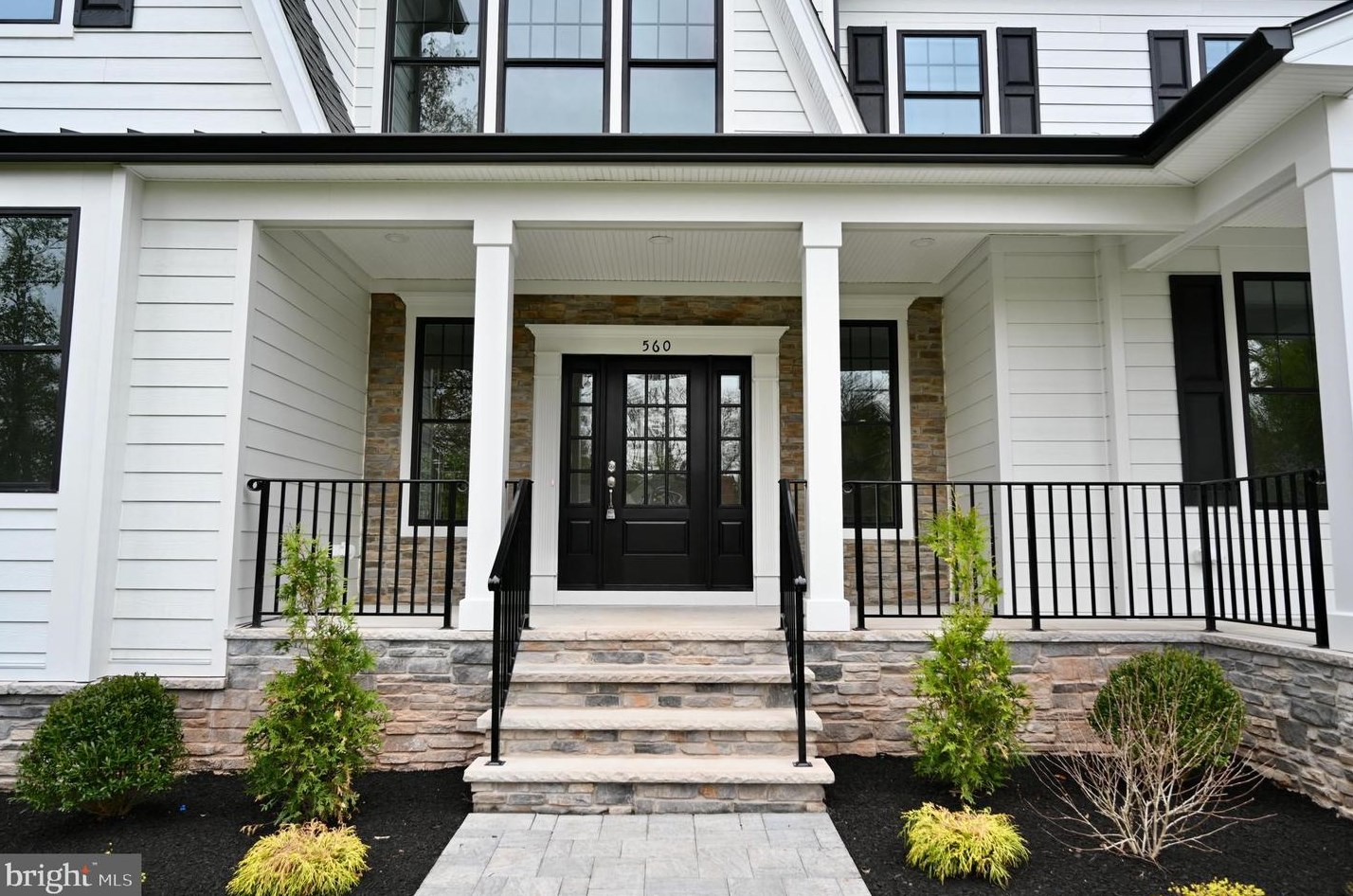 560 Lake Dr, Princeton, NJ 08540