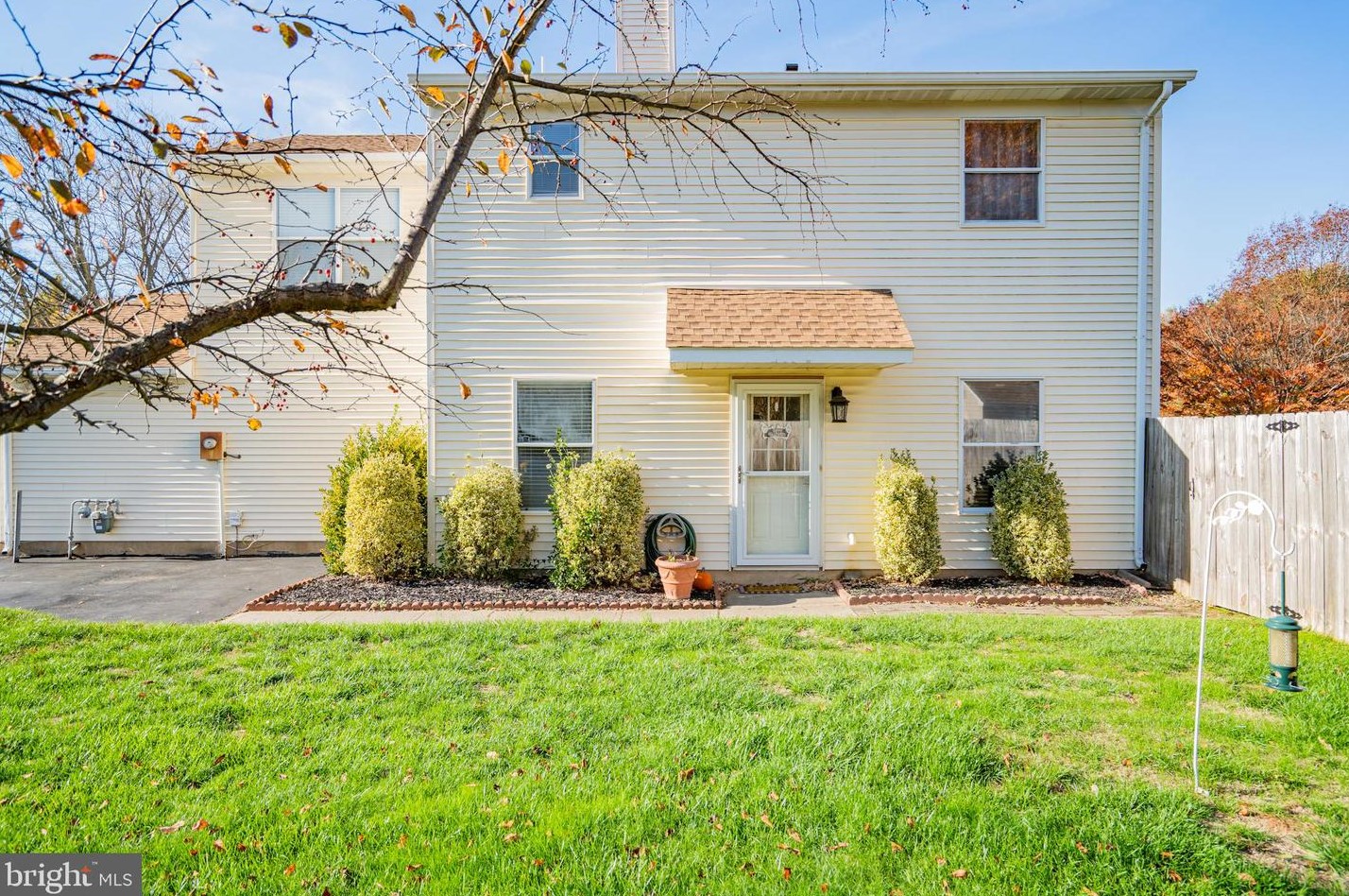 21 Spyglass Ct, East Windsor, NJ 08520-1264