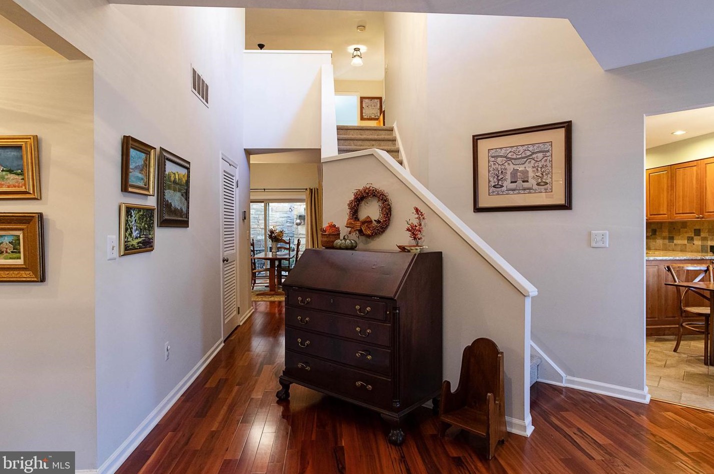 1 Morton Ct, Lawrence Township, NJ 08648