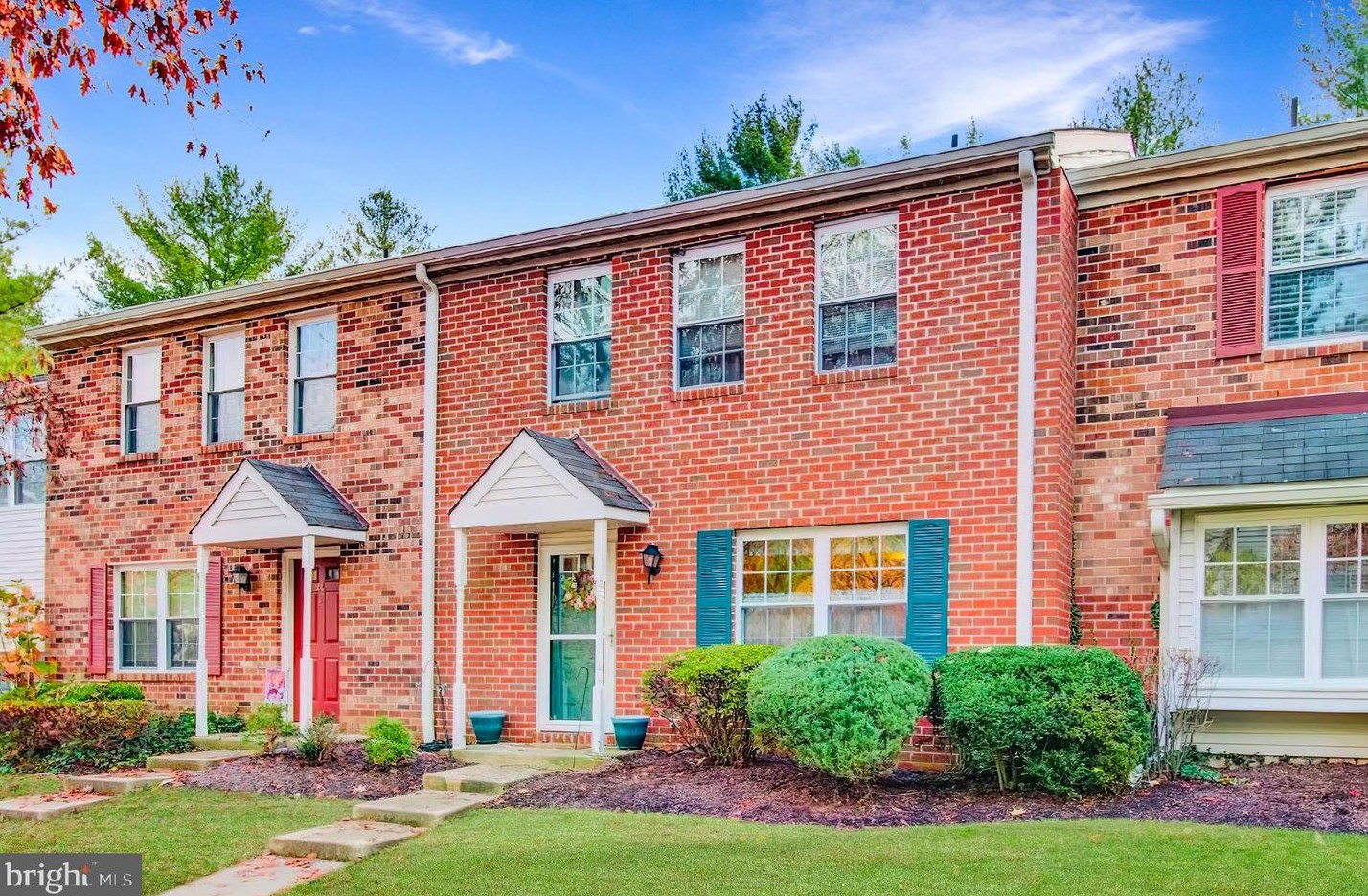 43 Magnolia Ct, Lawrence Township, NJ 08648