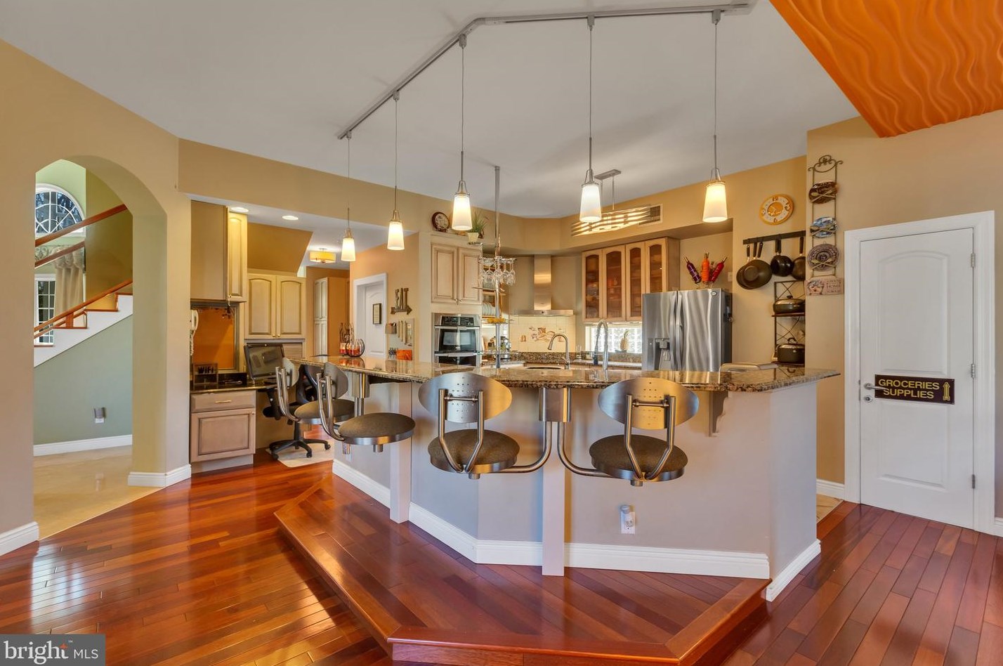 391 Extonville Rd, Upper Freehold, NJ 08501-1505