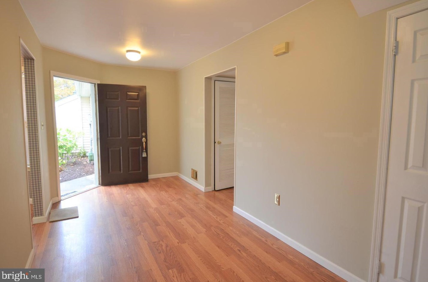 3 Heath Ct, Princeton, NJ 08540