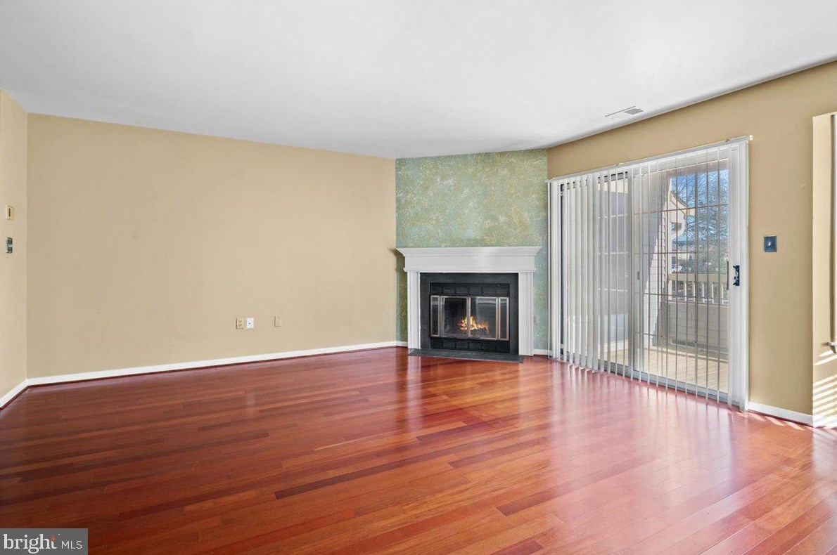 104 Olympic Ct #7, Princeton, NJ 08540